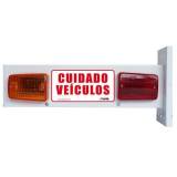 sinalizador entrada e saída de veículos Vila Curuçá